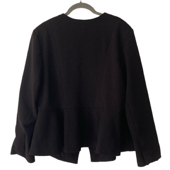 Girl With Curves Black Jacket Sz:1x - Picture 2 of 3